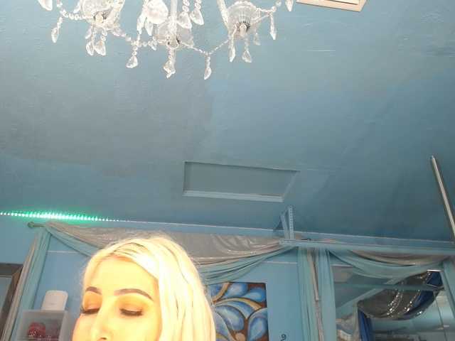 adrianna_fox
