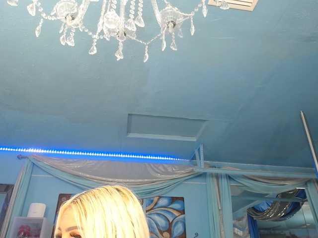 adrianna_fox live webcam show