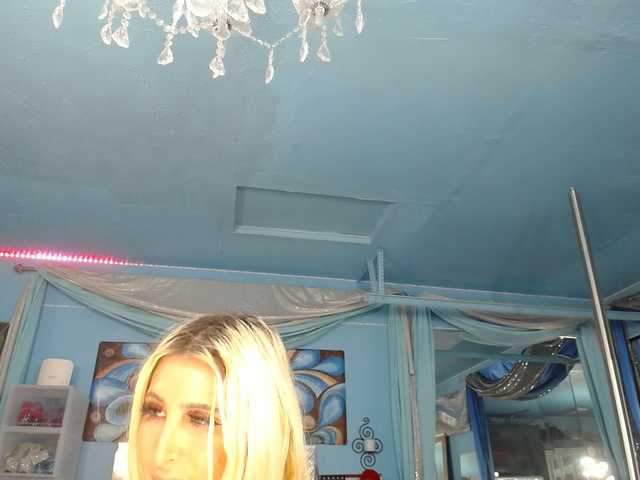 adrianna_fox