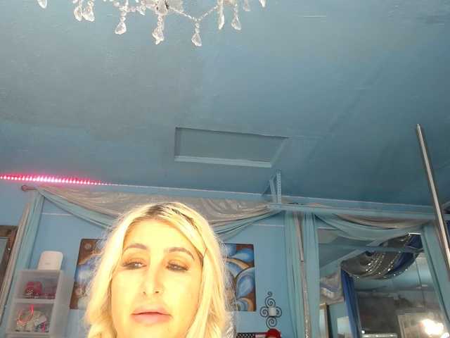 adrianna_fox