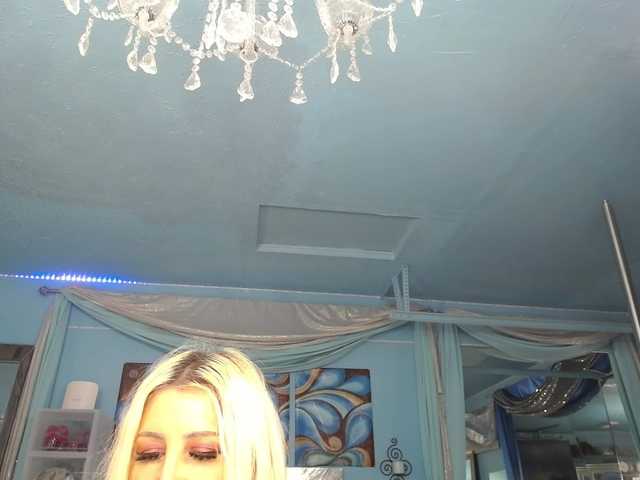 adrianna_fox