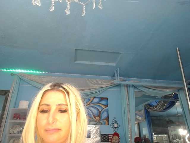 adrianna_fox