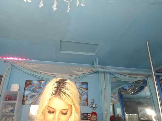 adrianna_fox