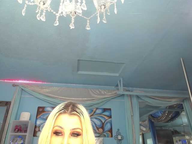 adrianna_fox