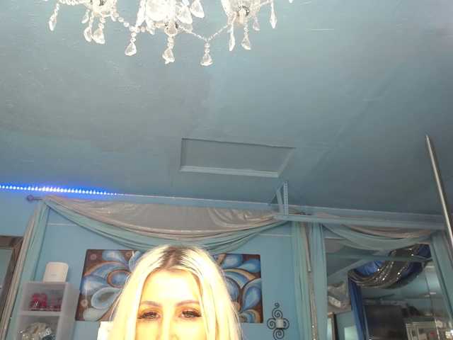 adrianna_fox