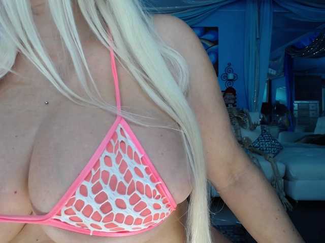 adrianna_fox