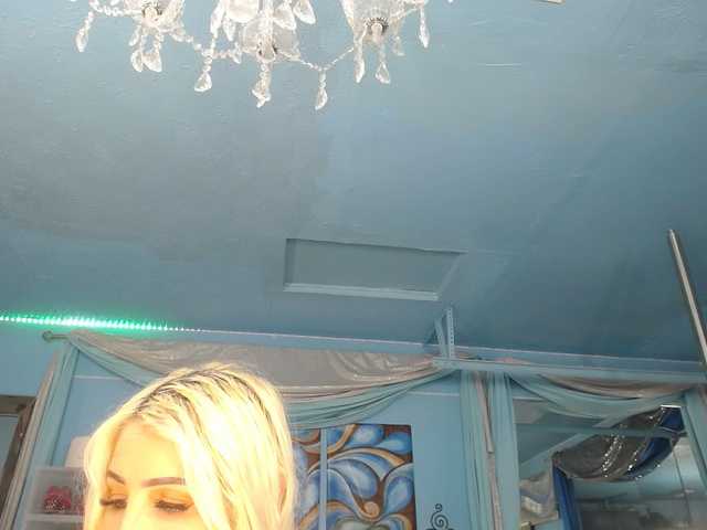 adrianna_fox