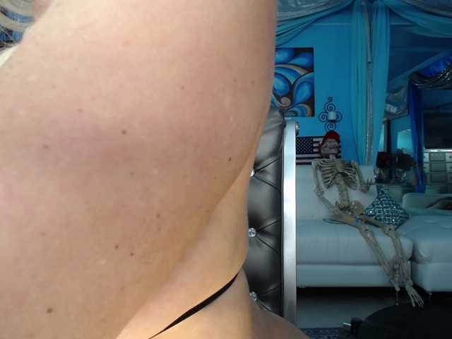 adrianna_fox