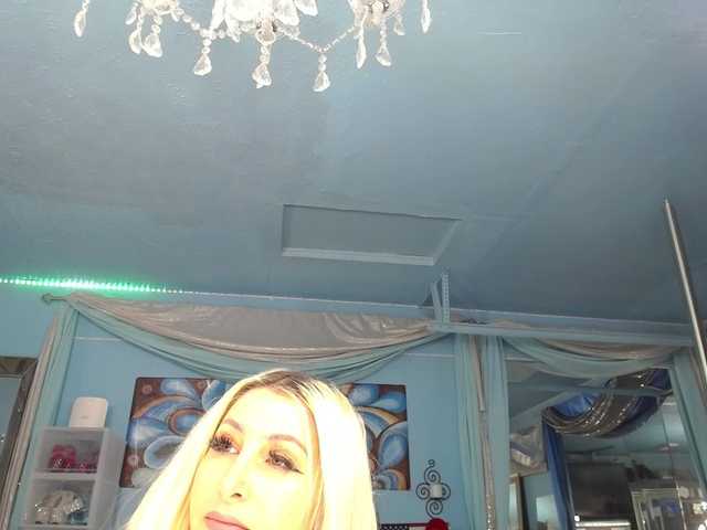 adrianna_fox