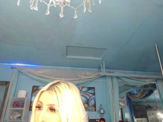 adrianna_fox