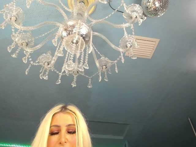 adrianna_fox