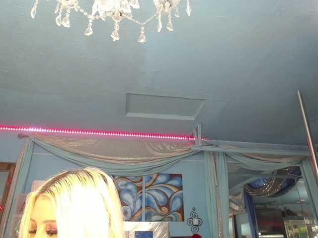 adrianna_fox