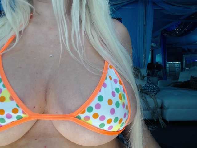 adrianna_fox live cam preview