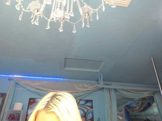 adrianna_fox