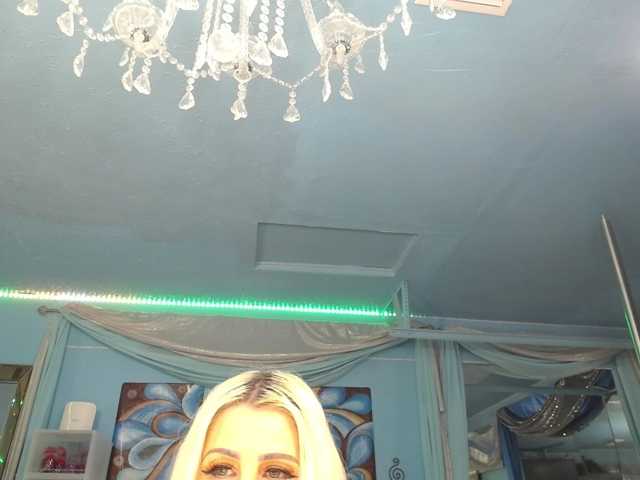 adrianna_fox