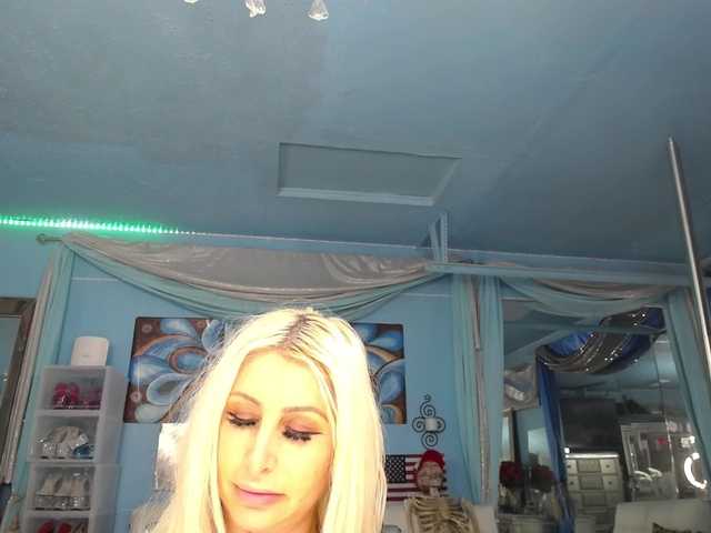 adrianna_fox