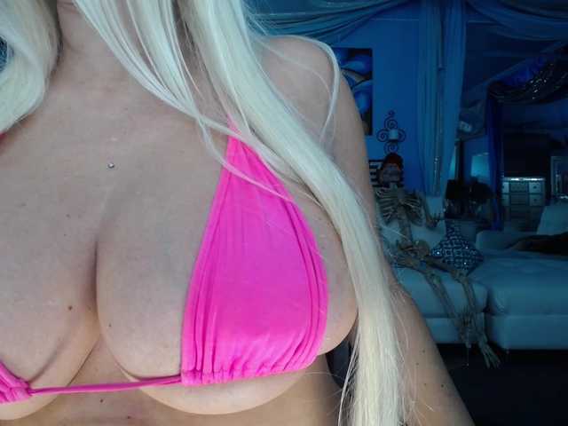 adrianna_fox