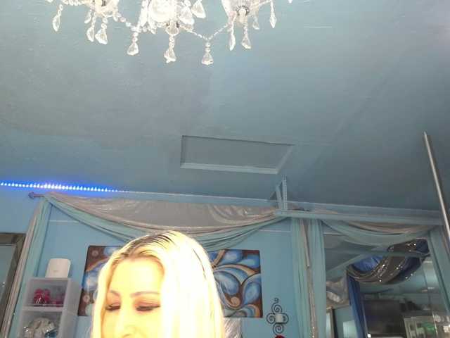 adrianna_fox live cam preview