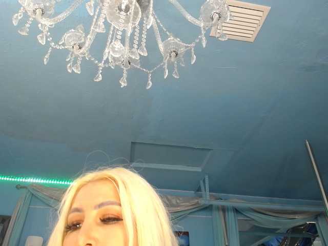adrianna_fox online