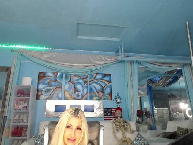 adrianna_fox