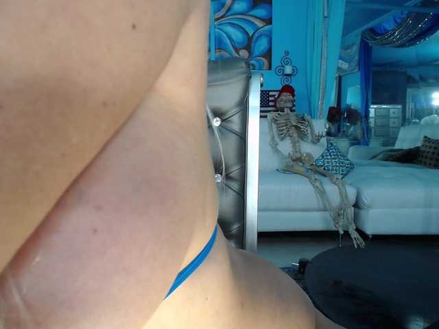 adrianna_fox