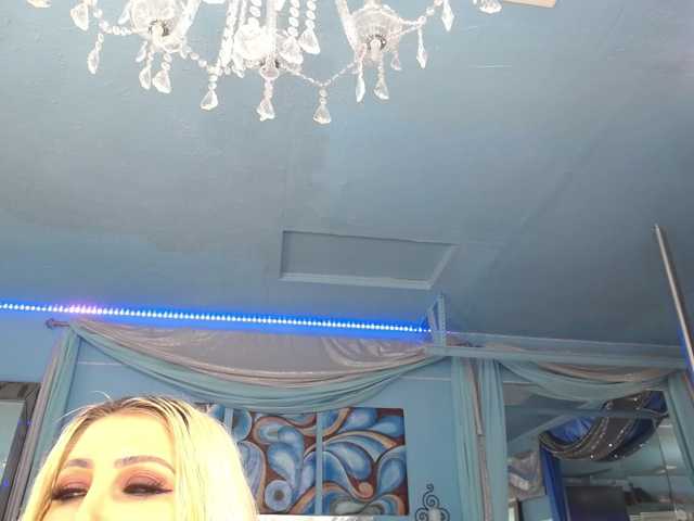 adrianna_fox