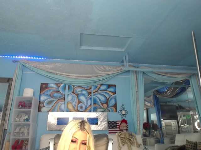 adrianna_fox