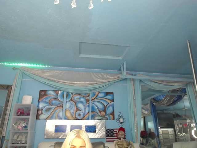 adrianna_fox