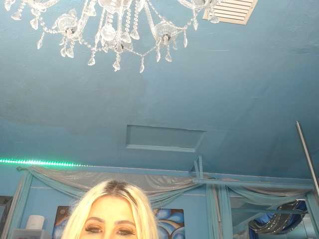 adrianna_fox
