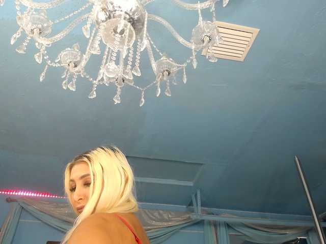 adrianna_fox