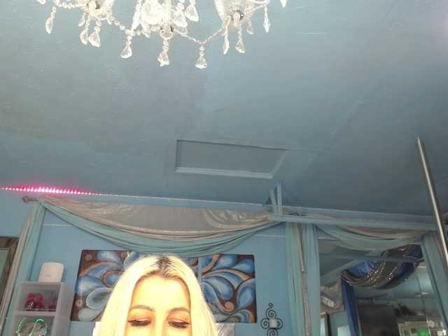 adrianna_fox live cam preview