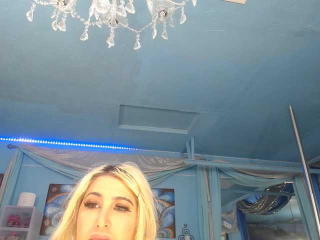 adrianna_fox