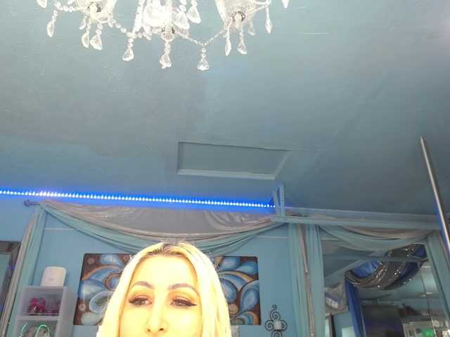 adrianna_fox