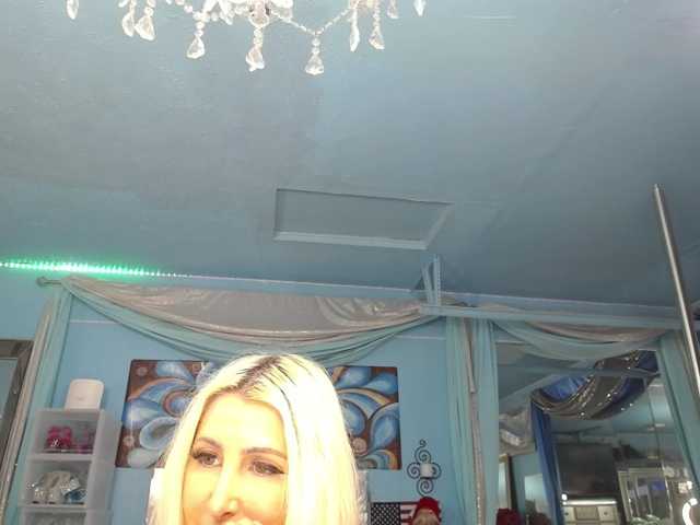 adrianna_fox