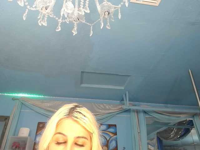 adrianna_fox