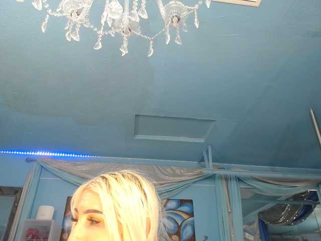 adrianna_fox