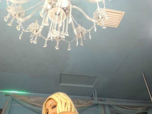 adrianna_fox