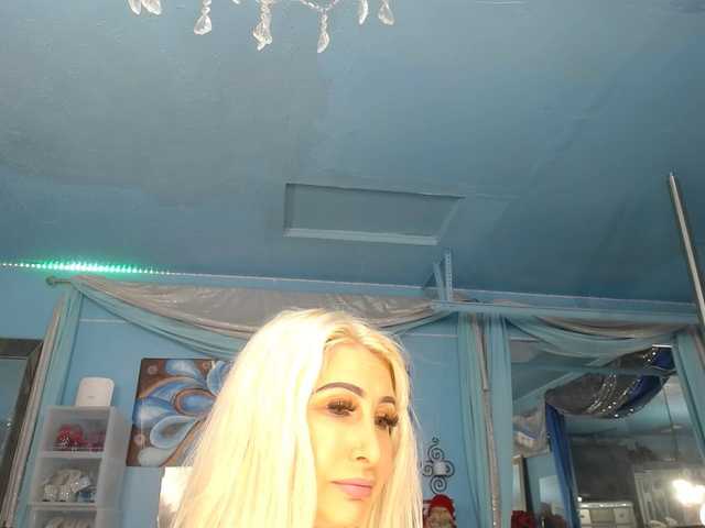 adrianna_fox