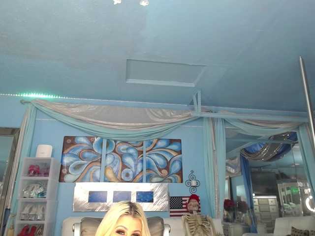 adrianna_fox