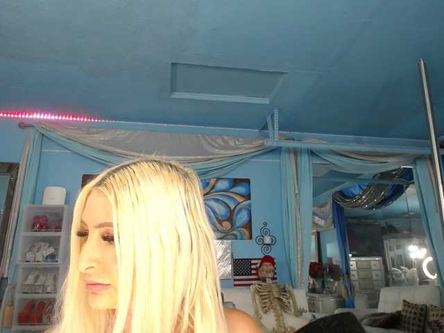 adrianna_fox