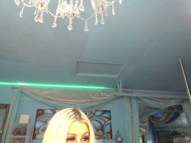 adrianna_fox