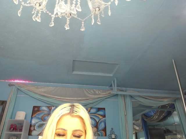 adrianna_fox