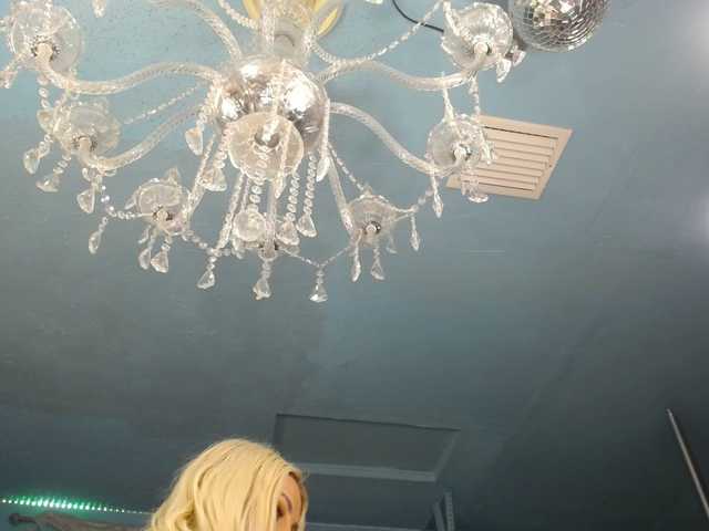 adrianna_fox