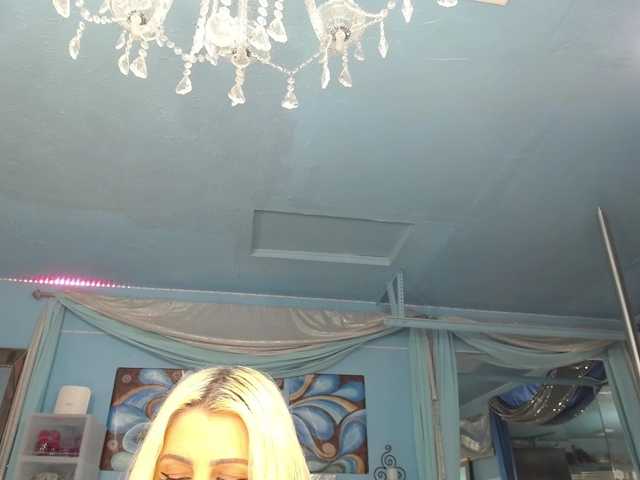 adrianna_fox