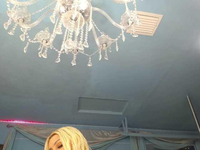 adrianna_fox live cam preview