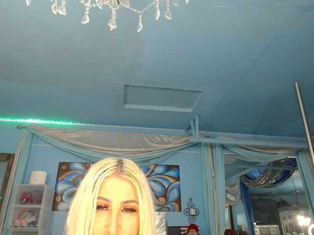 adrianna_fox live webcam show