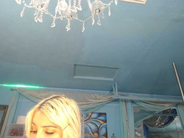adrianna_fox live sex show