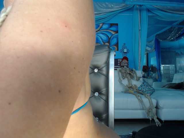 adrianna_fox online