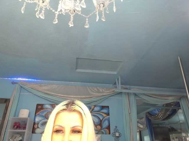 adrianna_fox live cam preview