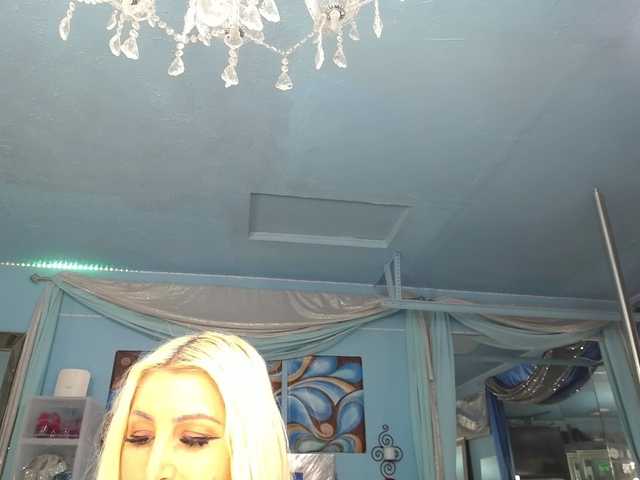 adrianna_fox